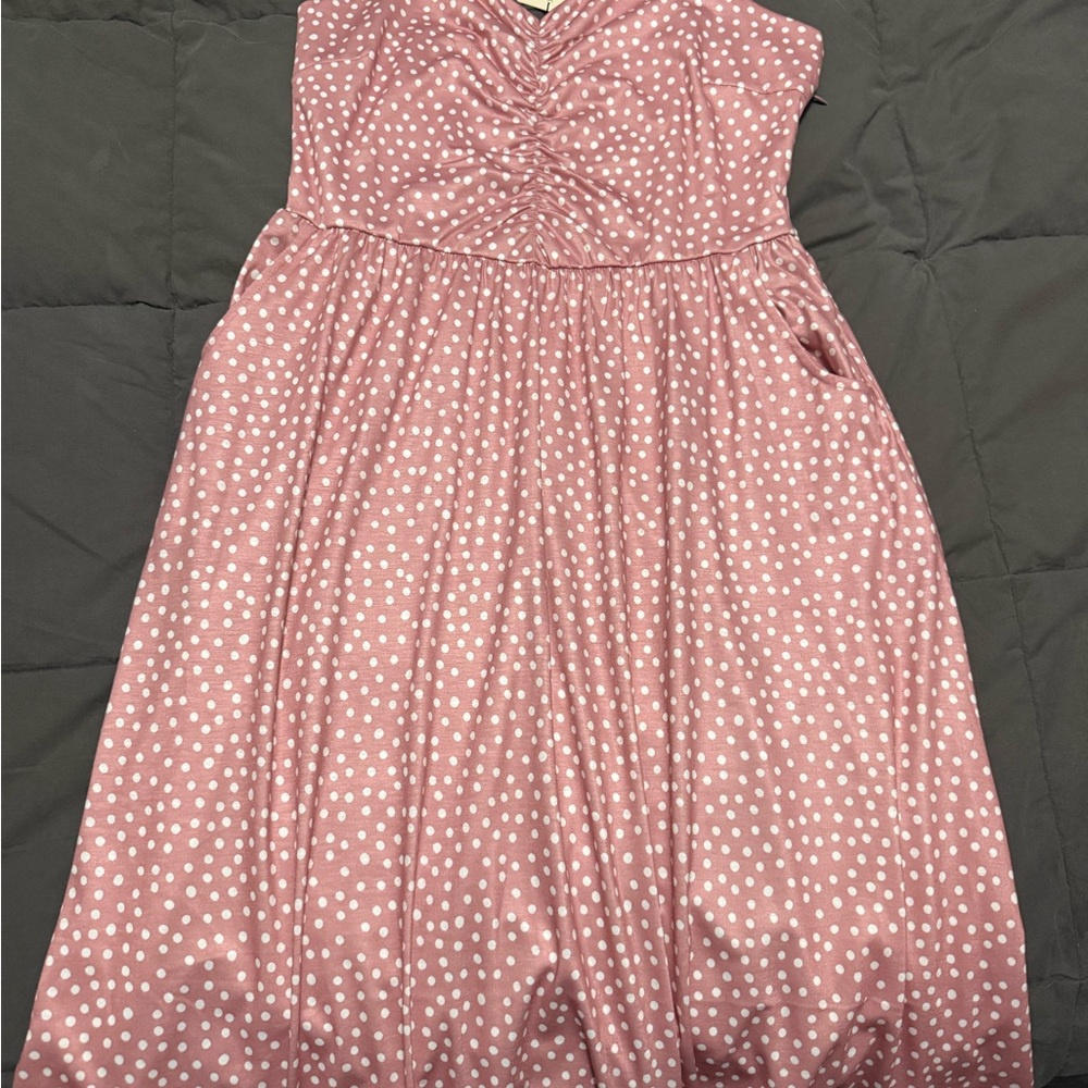 Elegant Mauve Polka Dot Midi Dress - Picture 3 of 7
